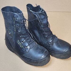 Vintage Bata Boots US 9R Military 1988 Extreme Cold Weather Mickey Mouse Combat